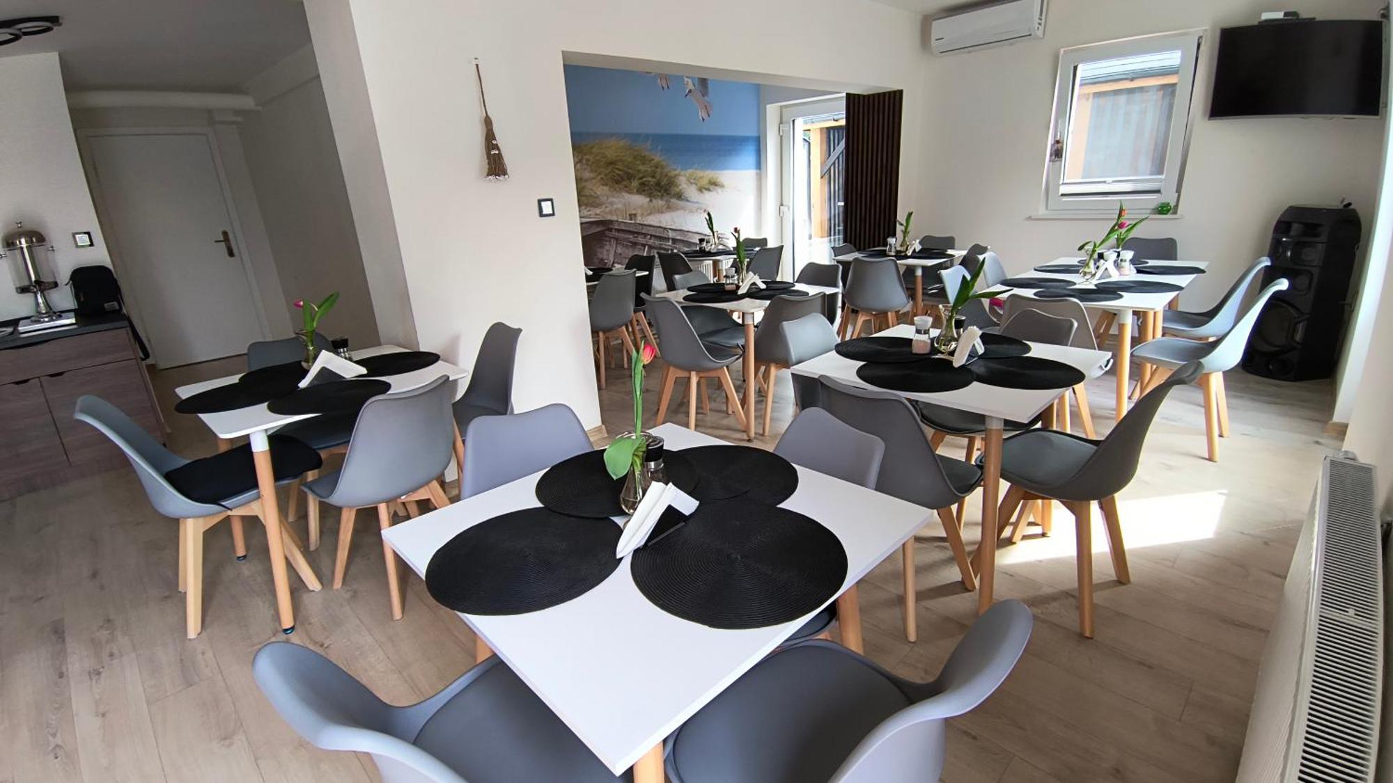 La Mer Pokoje I Apartamenty Wladyslawowo Exterior photo